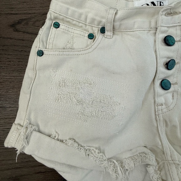 One Teaspoon Hawks High Rise Twisted Cuff Hem Distressed Shorts - Size 26 - NWT - Picture 8 of 15